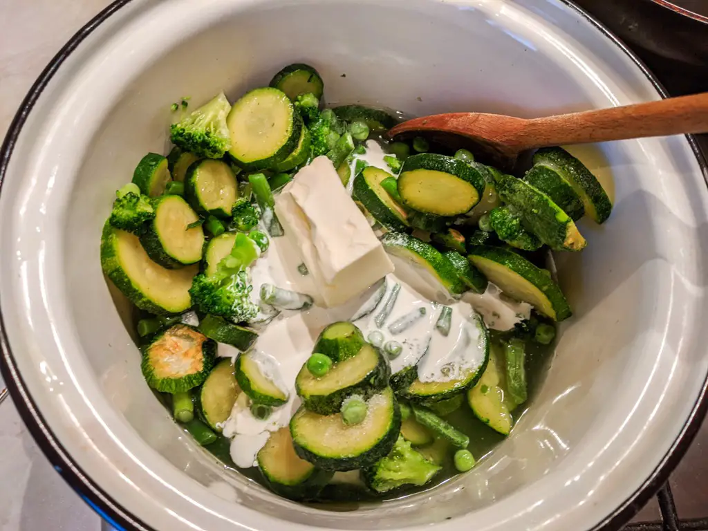 green vegetable soup ingredients