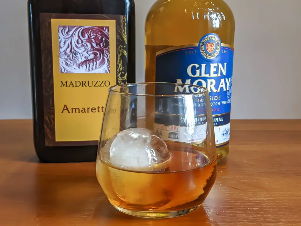 The godfather made of 50% scotch and 50% amaretto
