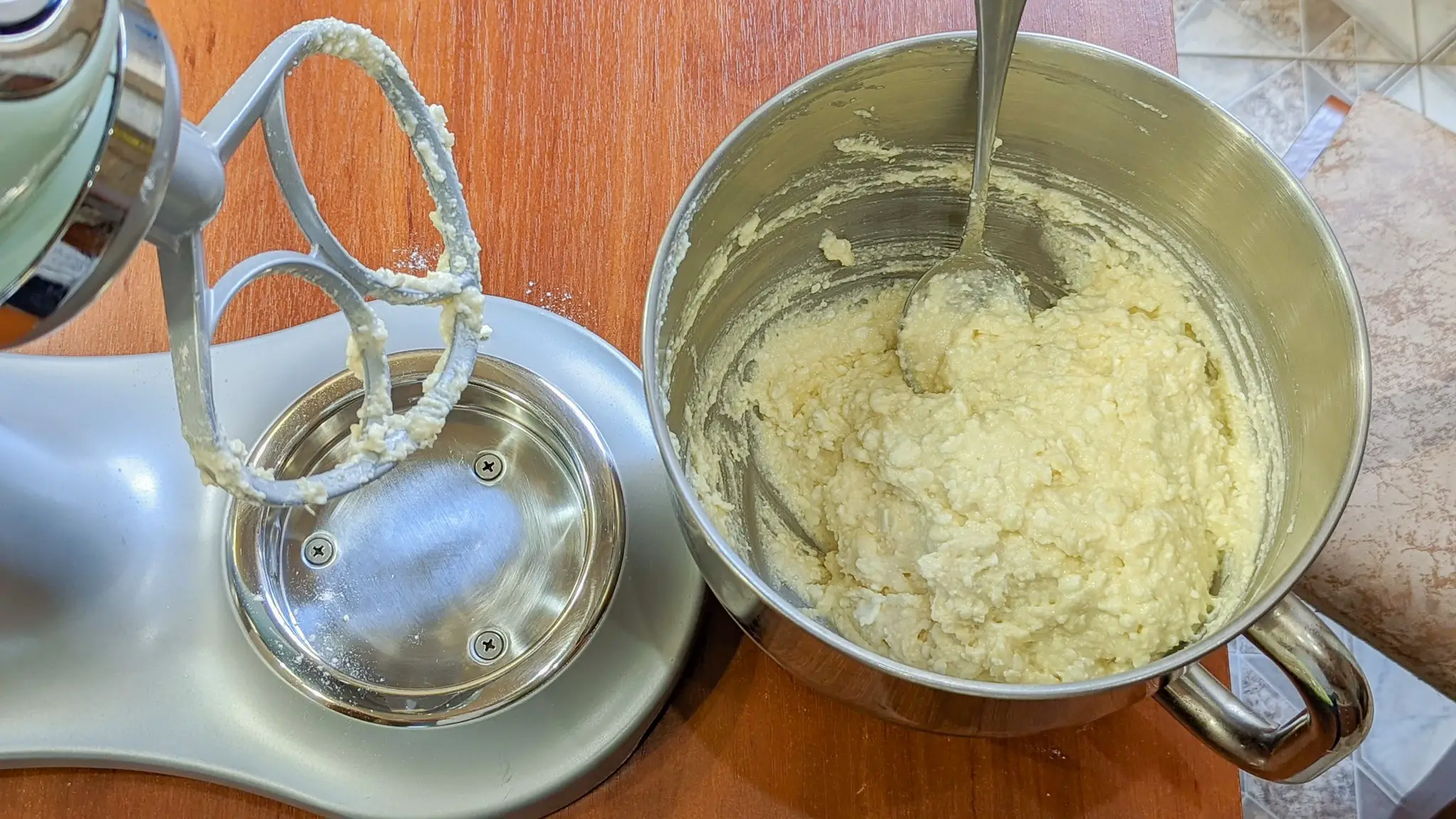 syrnyky dough in a stand mixer